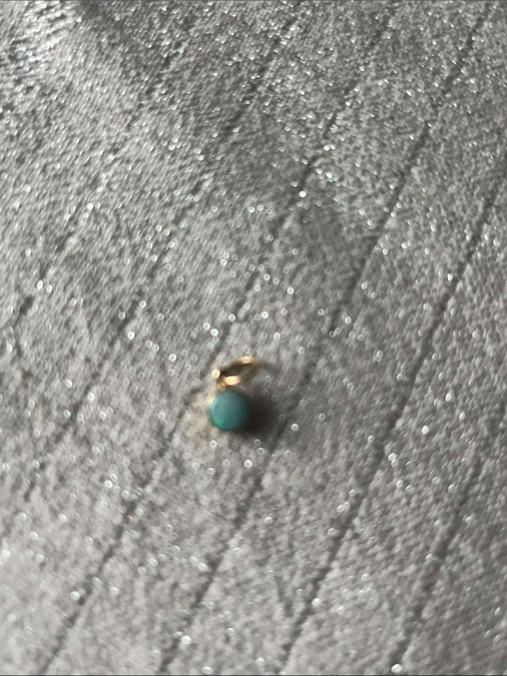 14 karat gold and opal pendant